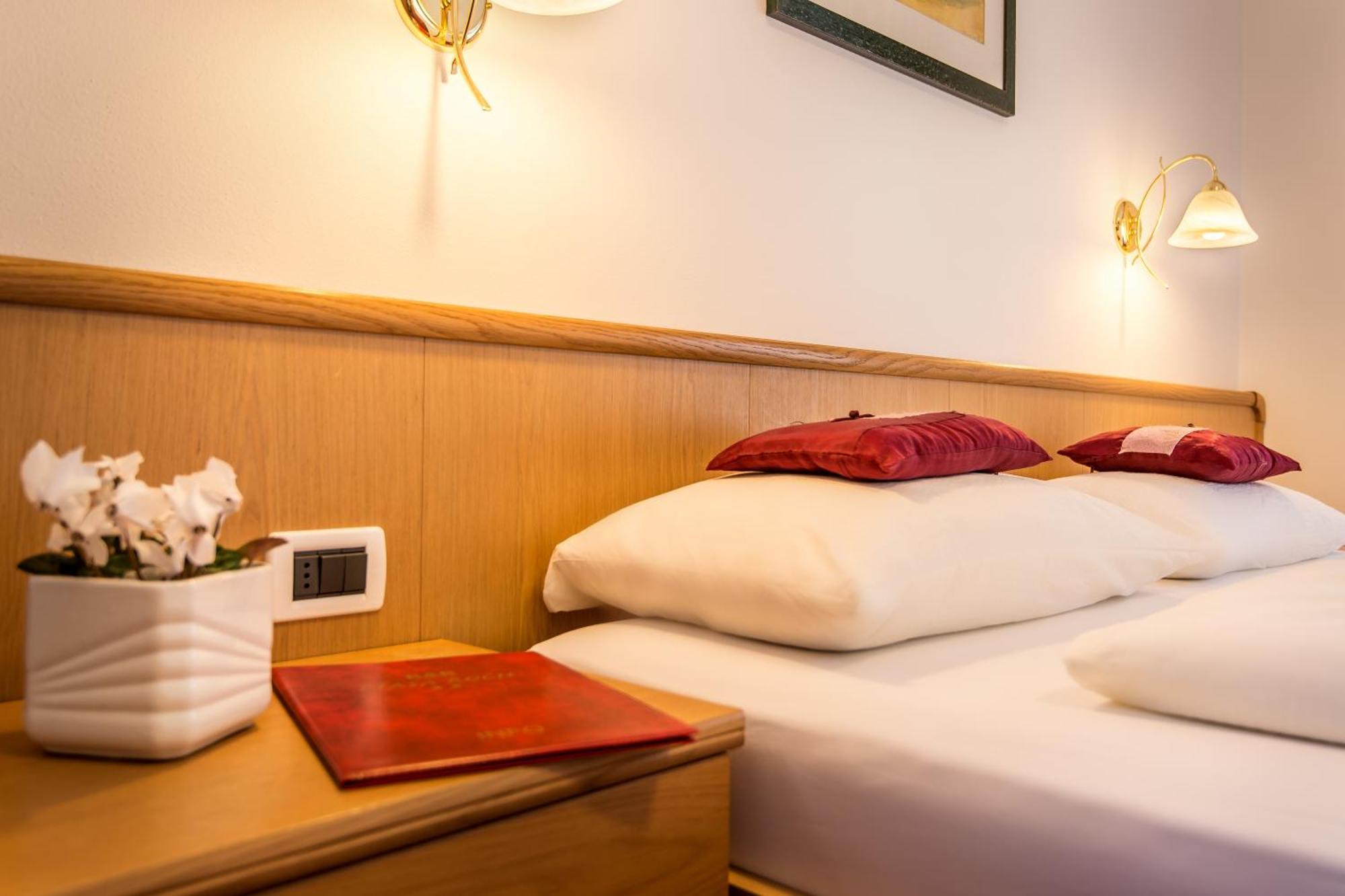 Hotel Ciasa Roch Corvara In Badia Esterno foto