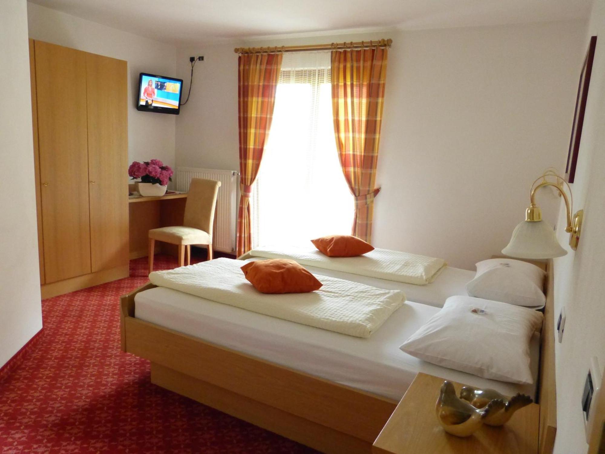 Hotel Ciasa Roch Corvara In Badia Esterno foto