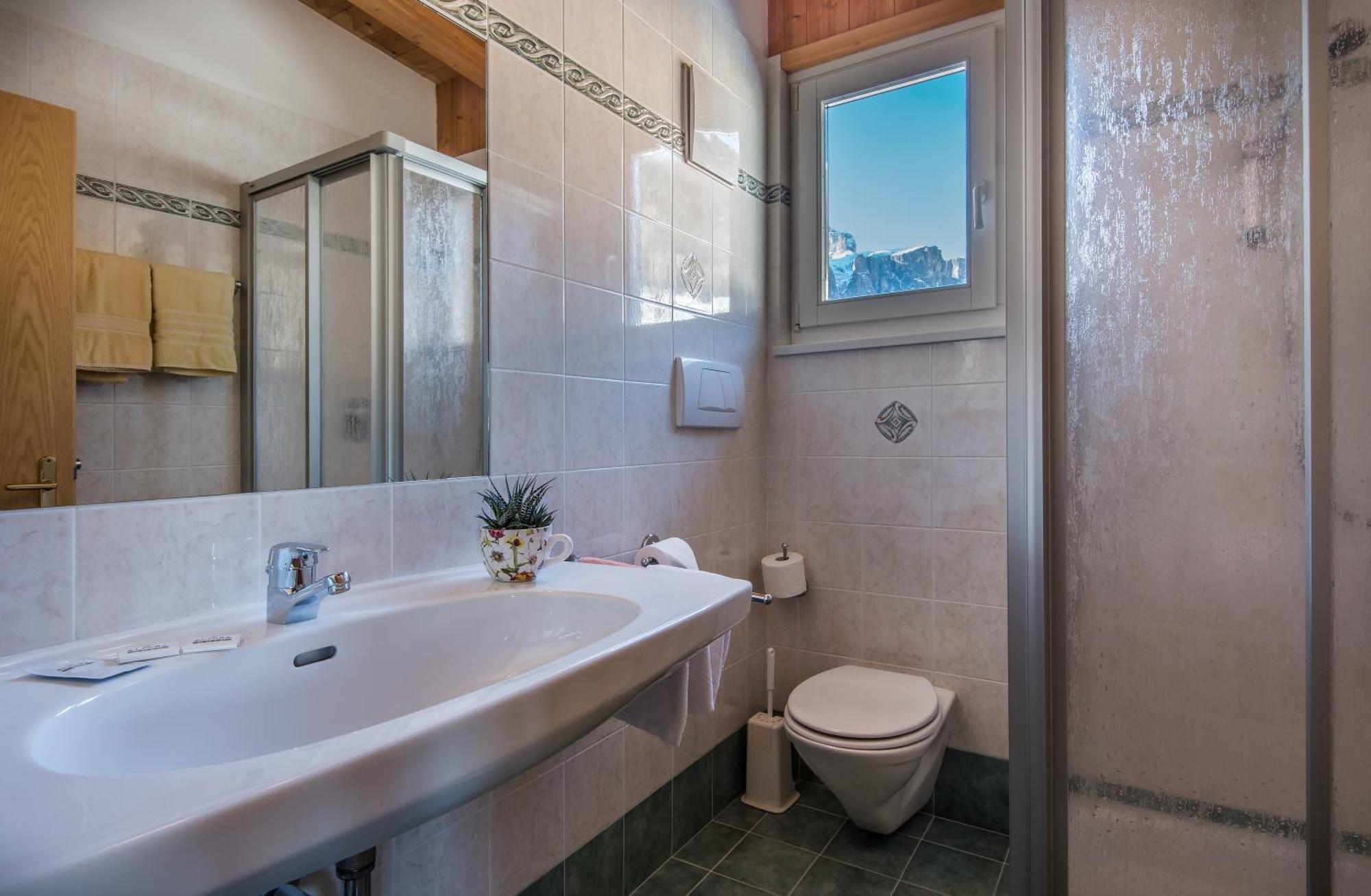 Hotel Ciasa Roch Corvara In Badia Camera foto